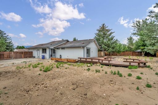 Listing photo thumbnail