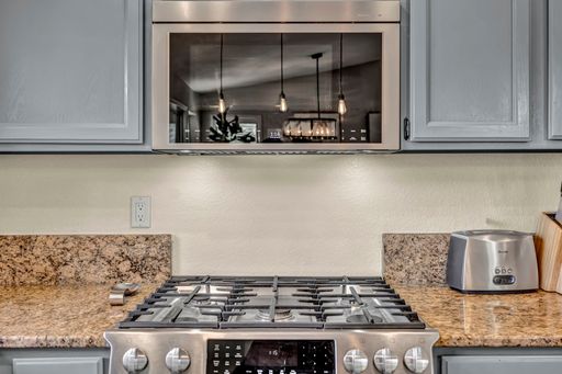 Listing photo thumbnail
