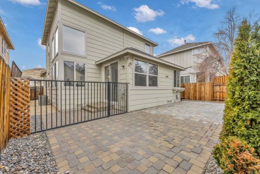 Listing photo thumbnail