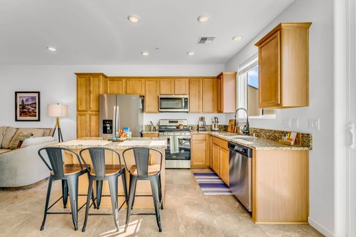 Listing photo thumbnail
