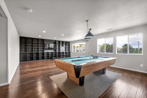 Listing photo thumbnail