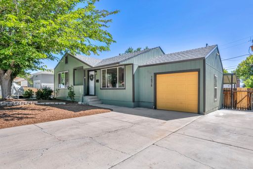 Listing photo thumbnail