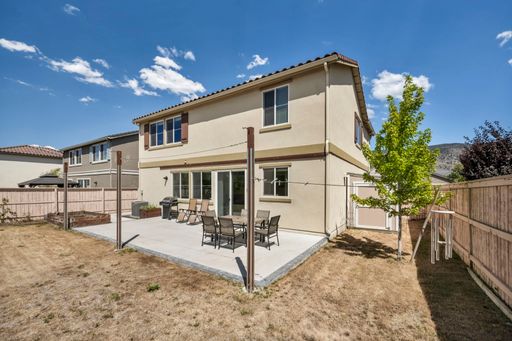Listing photo thumbnail