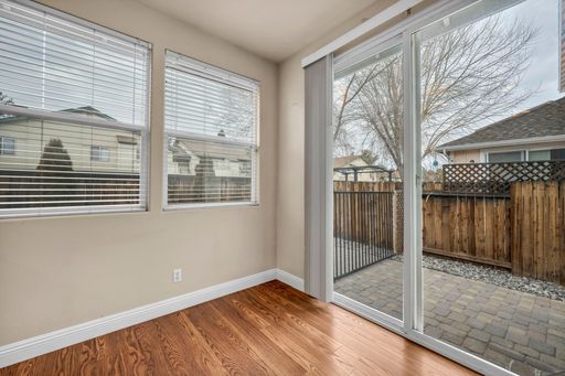 Listing photo thumbnail
