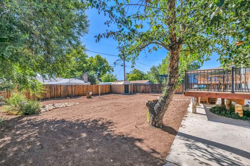 Listing photo thumbnail