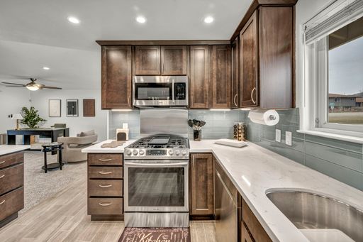 Listing photo thumbnail
