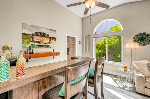 Listing photo thumbnail