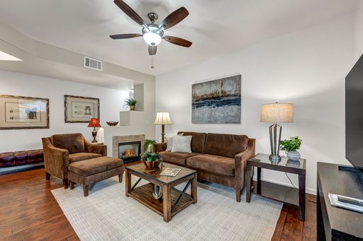 Listing photo thumbnail