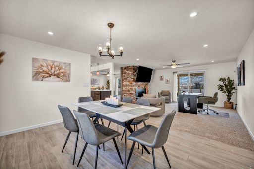 Listing photo thumbnail