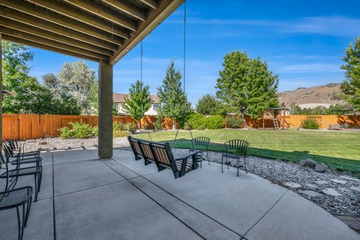 Listing photo thumbnail