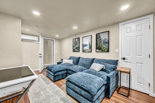 Listing photo thumbnail
