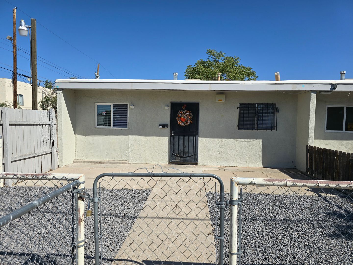 Albuquerque Apartment: 545 Alvarado dr SE