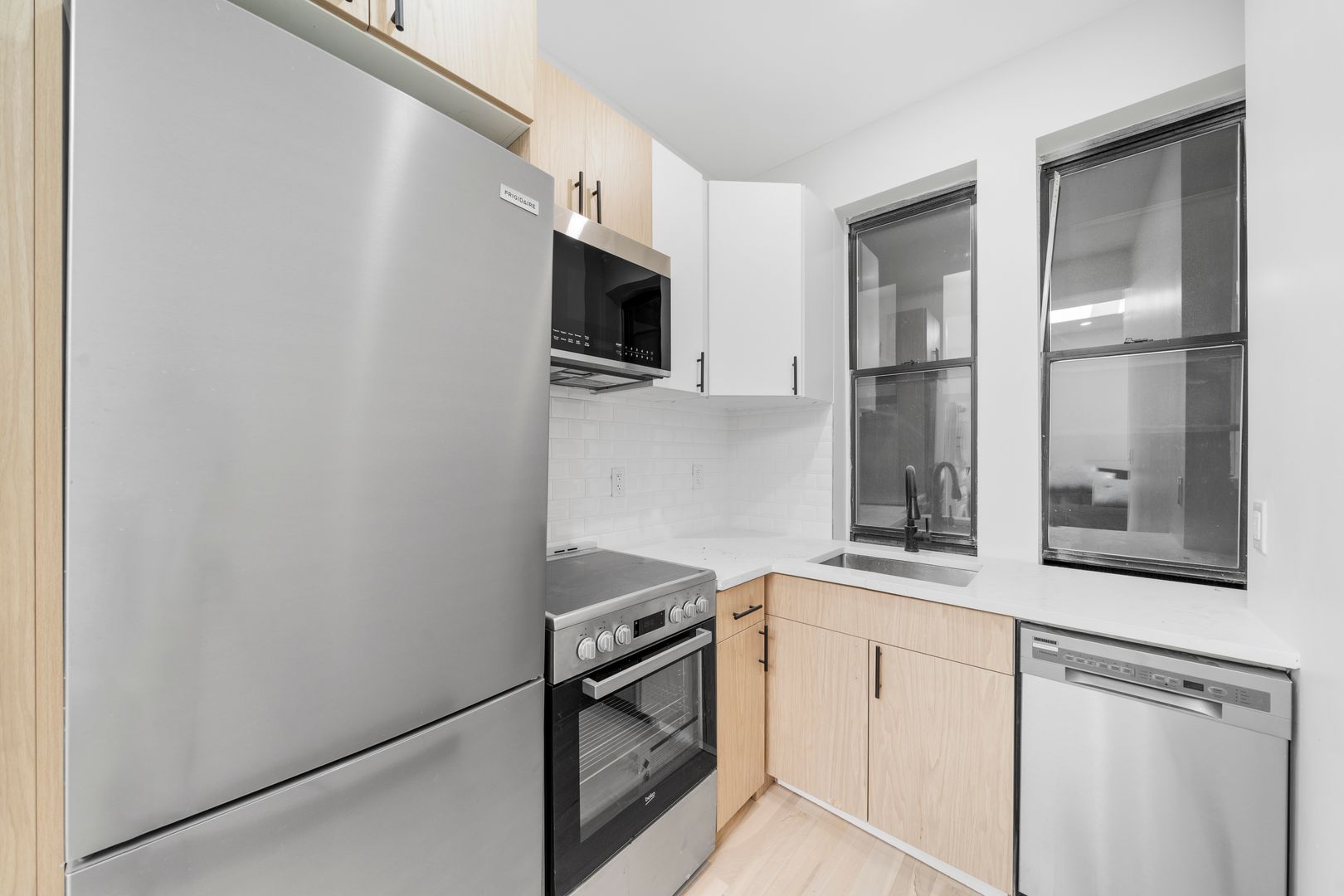Bronx Apartment: 2458 Lorillard Pl