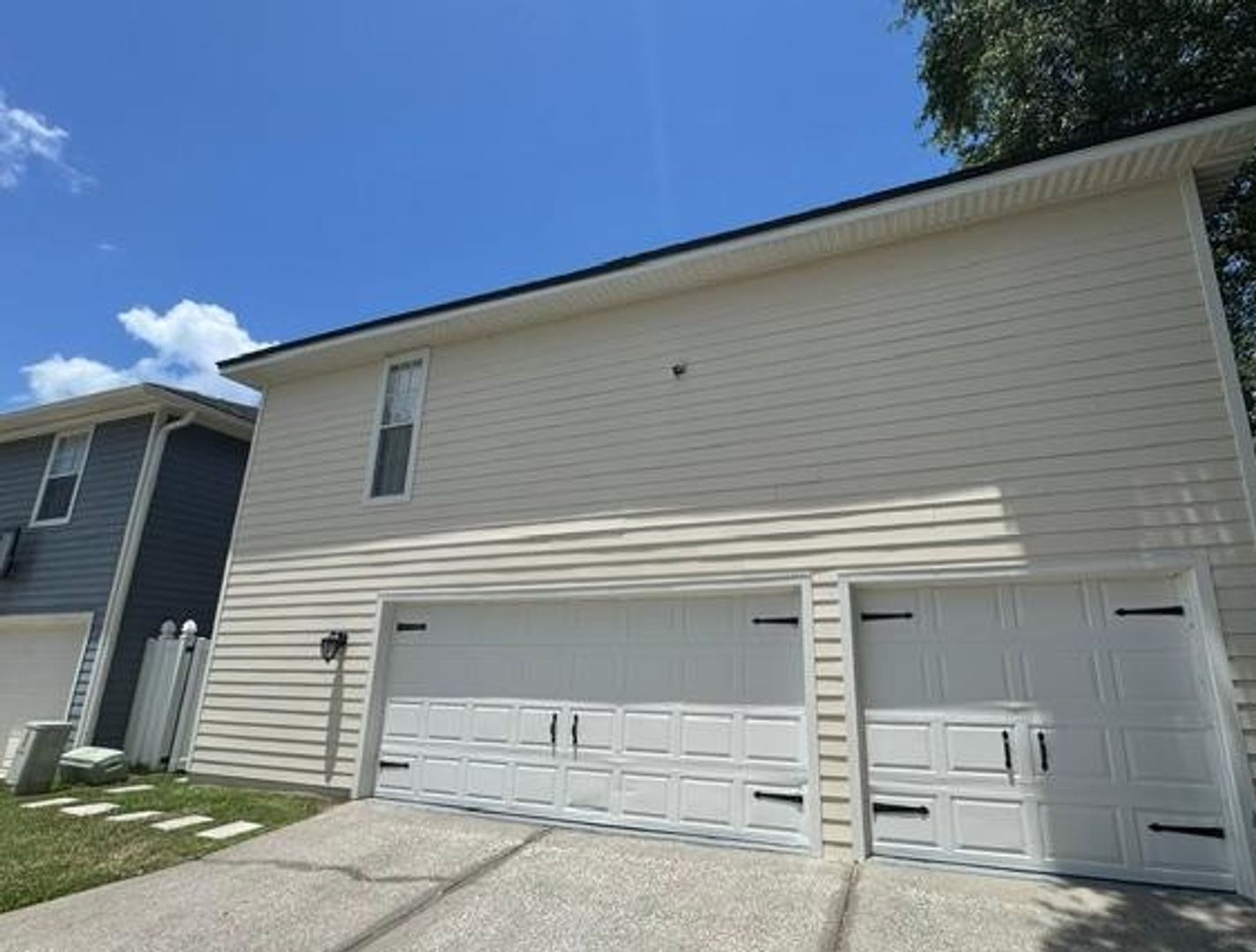 Celebration House: 704 Honeysuckle Ave  #B