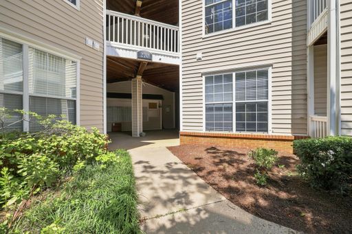 Riverbend Condominiums — 270 Riverbend Dr, Unit 2D, Charlottesville, VA 22911 – photo 1