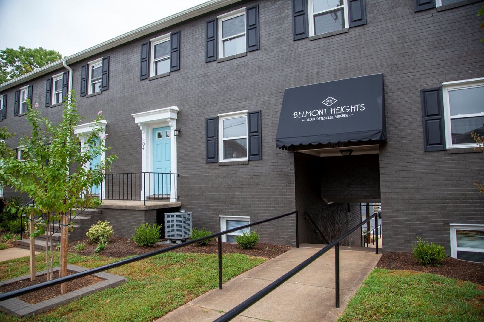 Charlottesville Apartment: 930  & 1000 Monticello Rd