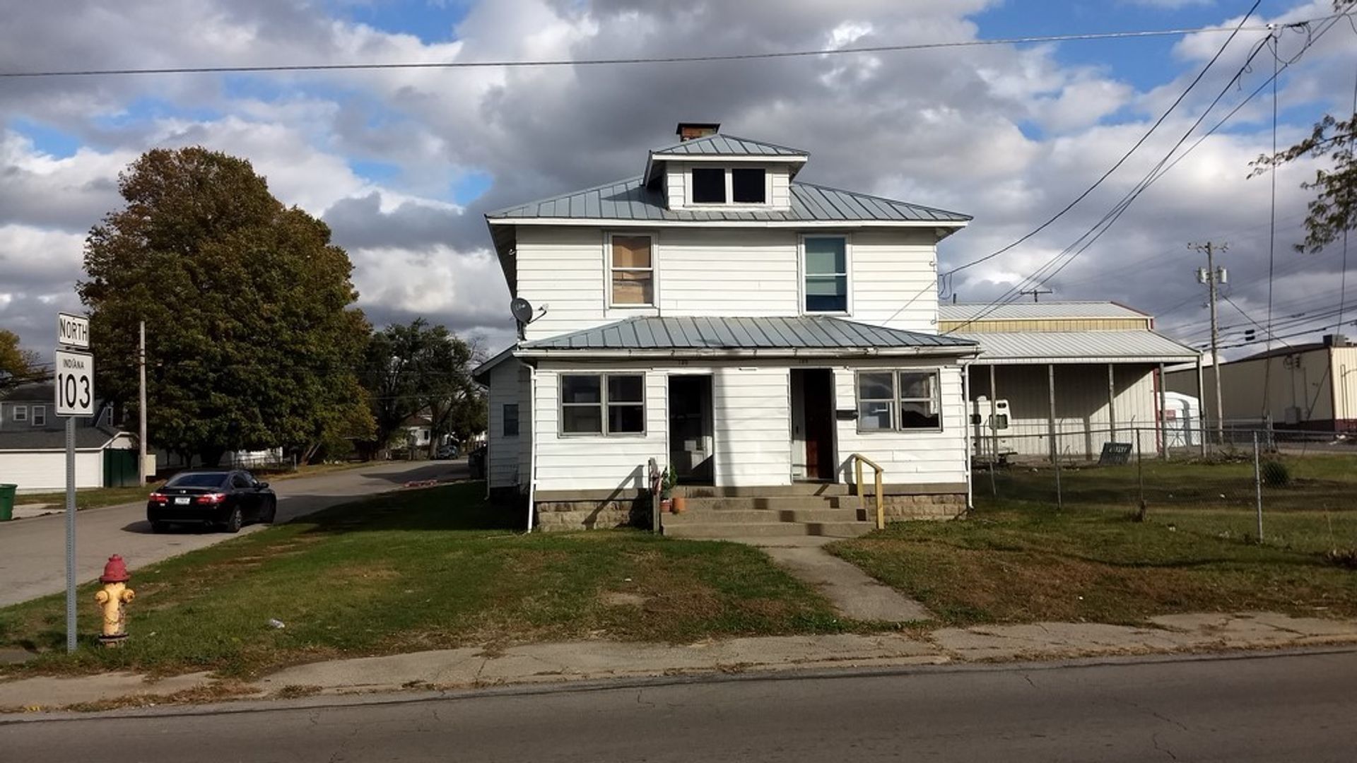 New Castle Apartment: 128-130 N. 16th