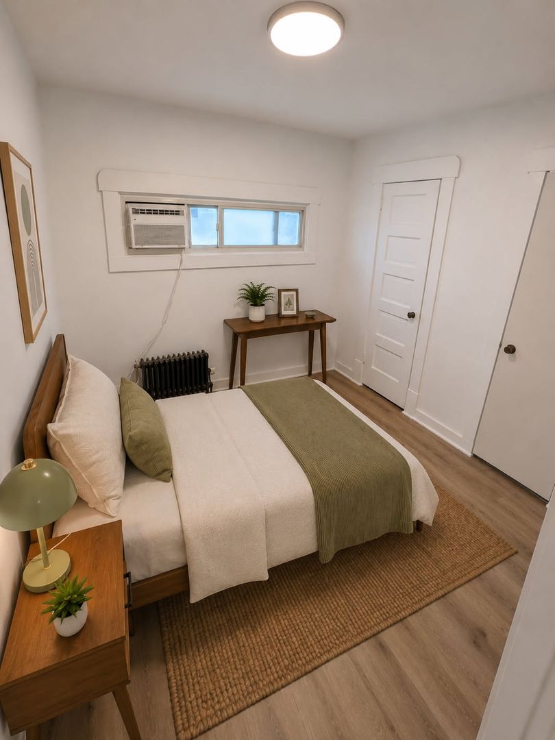 Muncie Apartment: 100 S College Ave