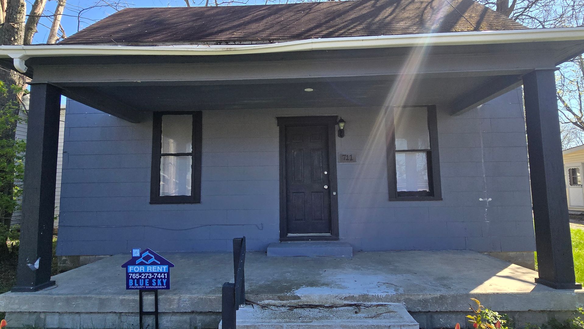 Muncie House: 711 W. Centennial Ave.