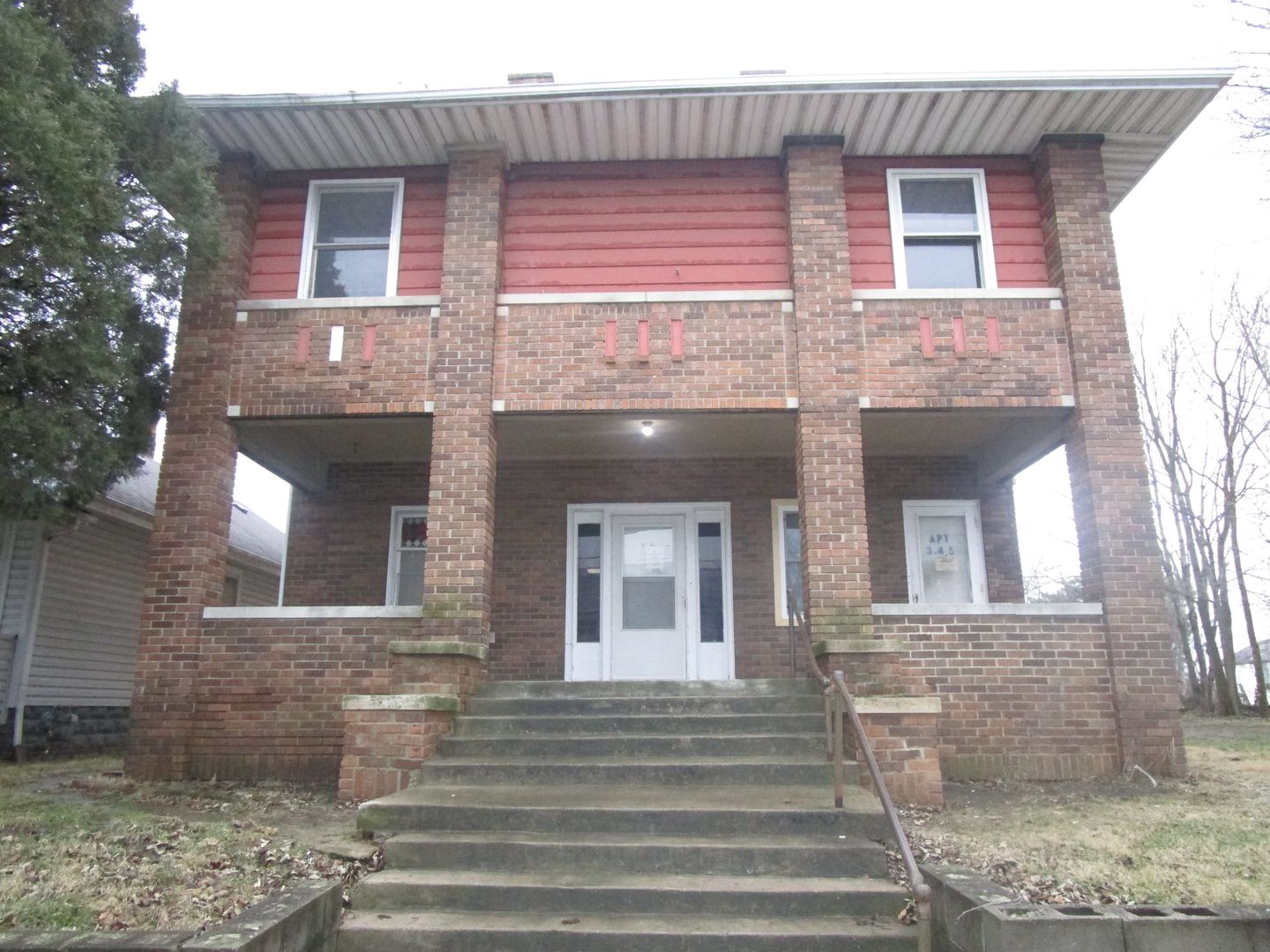Muncie Apartment: 205 E Willard St