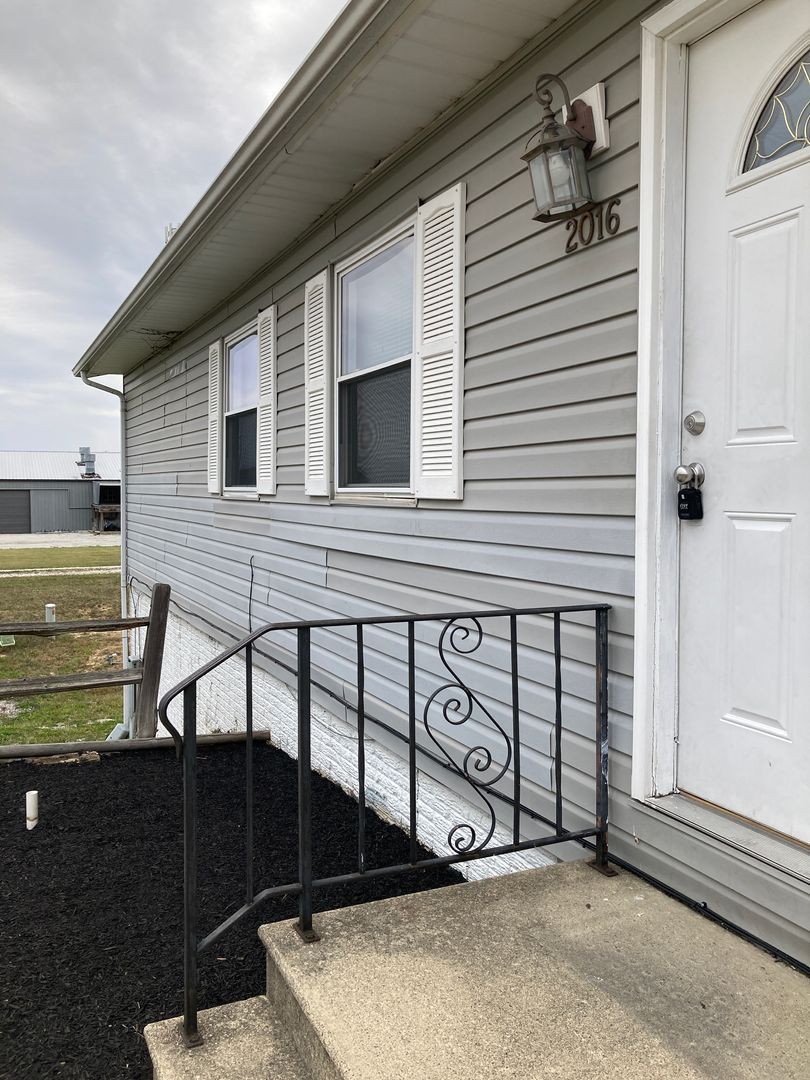 Muncie Apartment: 2010 W Enterprise Ave