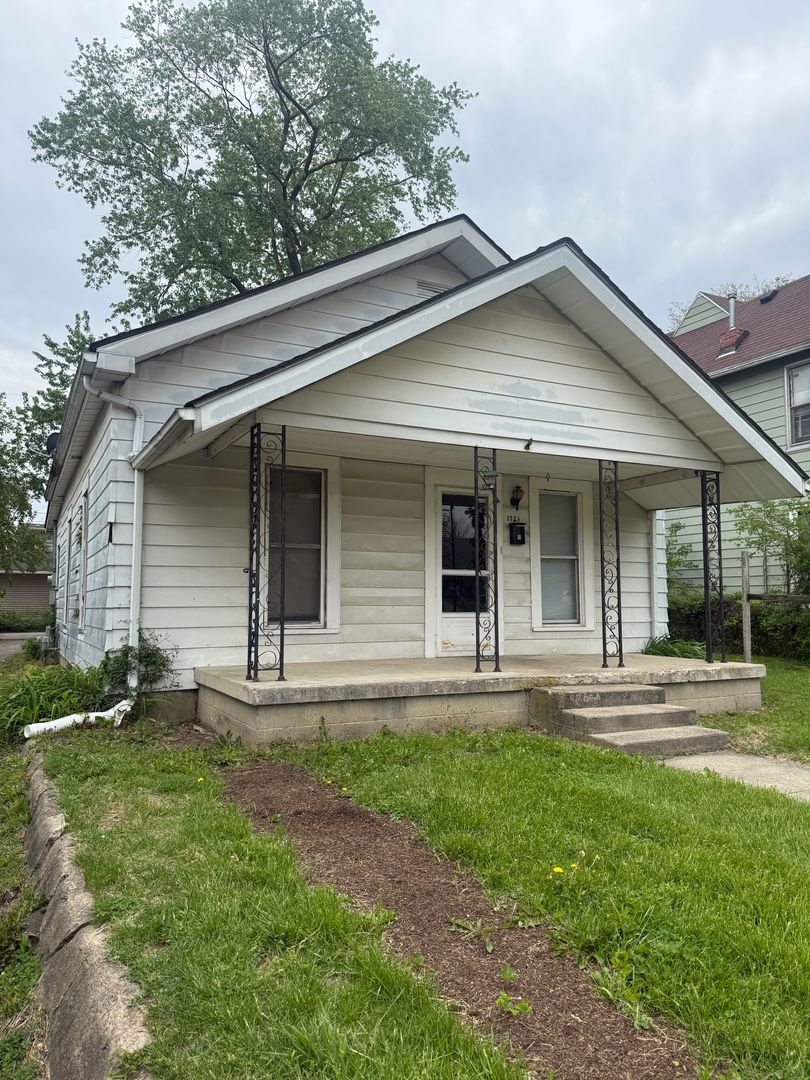 Muncie House: 1721 S Elm st