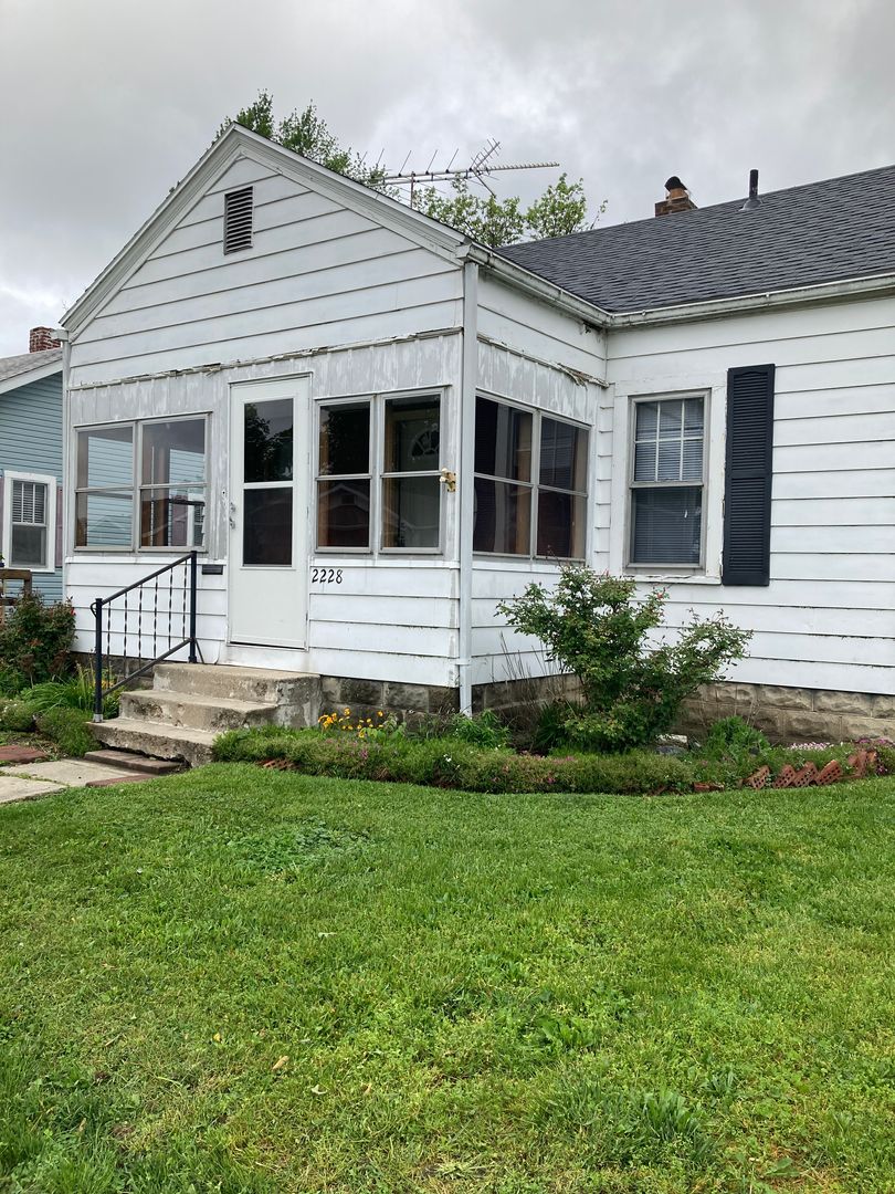 Muncie House: 2228 W. 7th St.