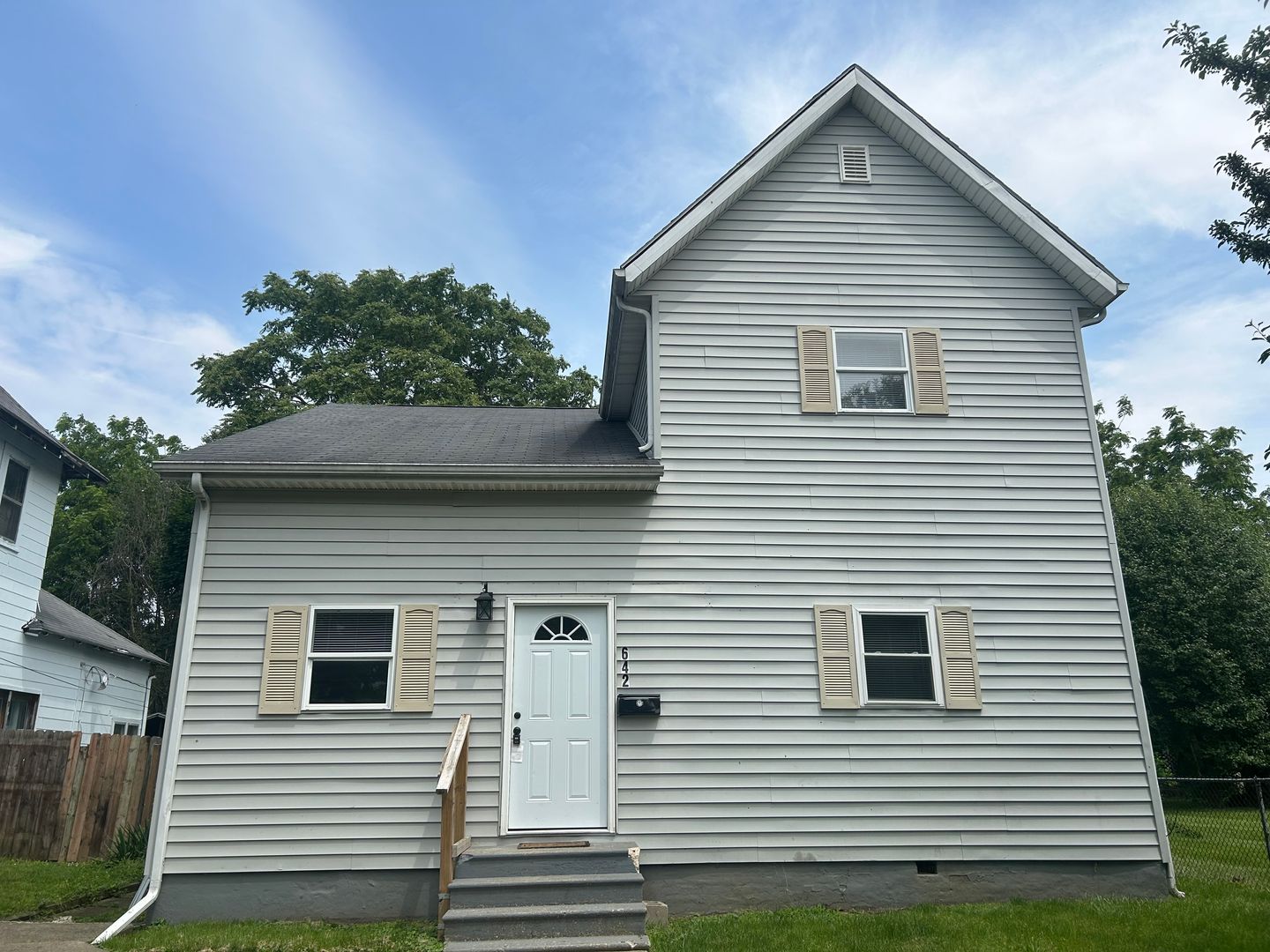 Muncie House: 642 N. Elm St.
