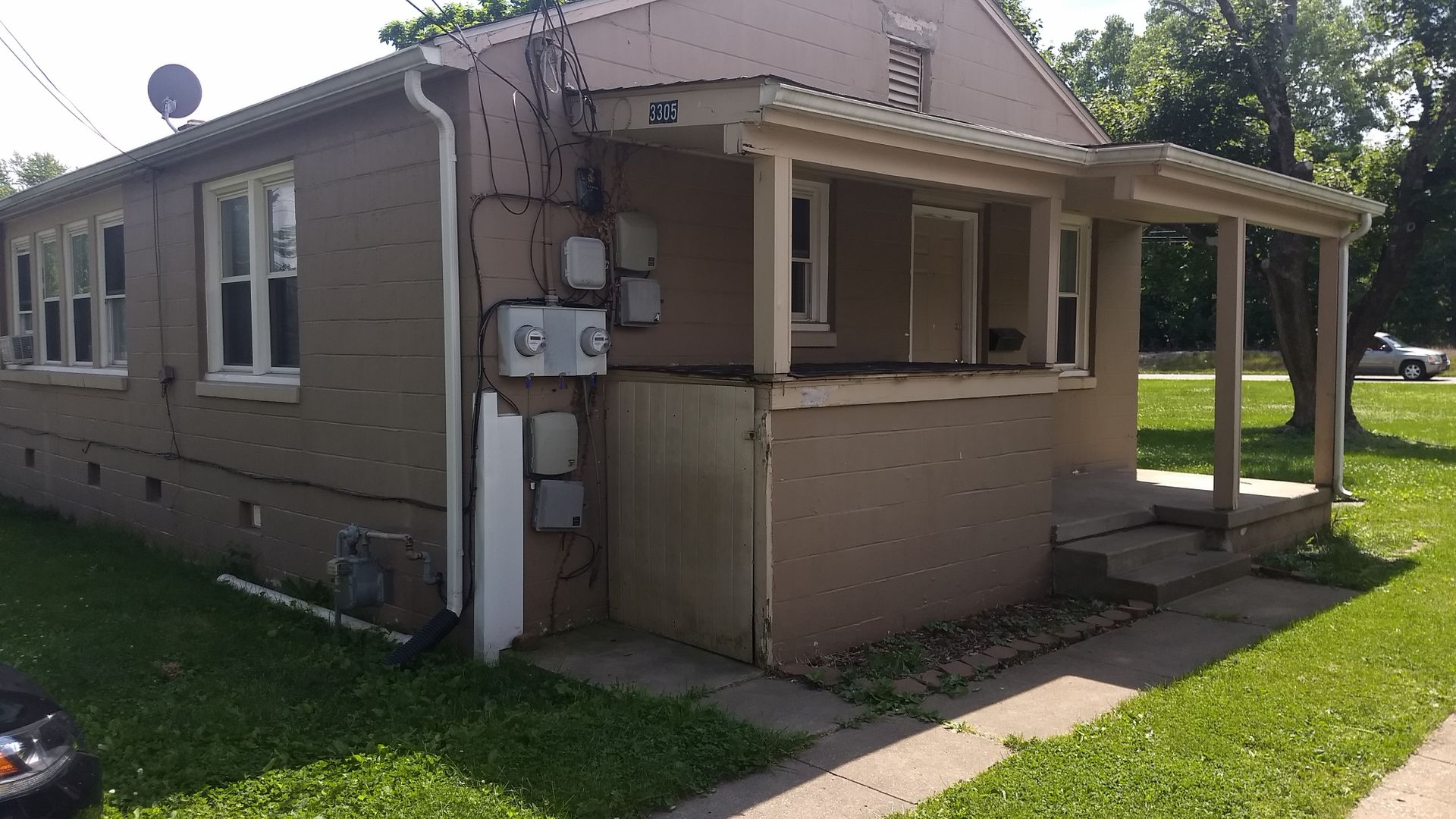 Connersville Apartment: 3305 Iowa St.