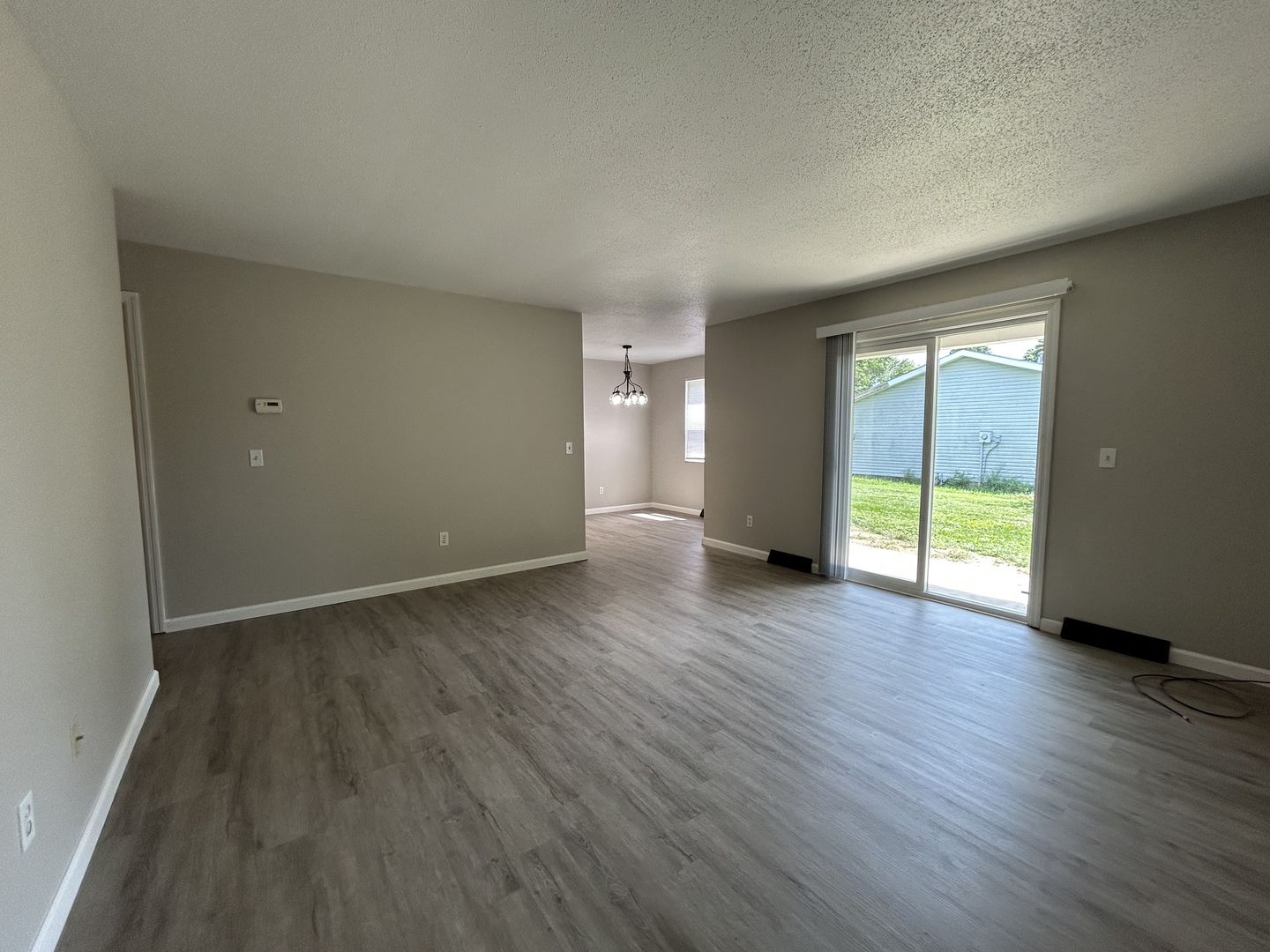 Connersville Apartment: 816 Oak St.