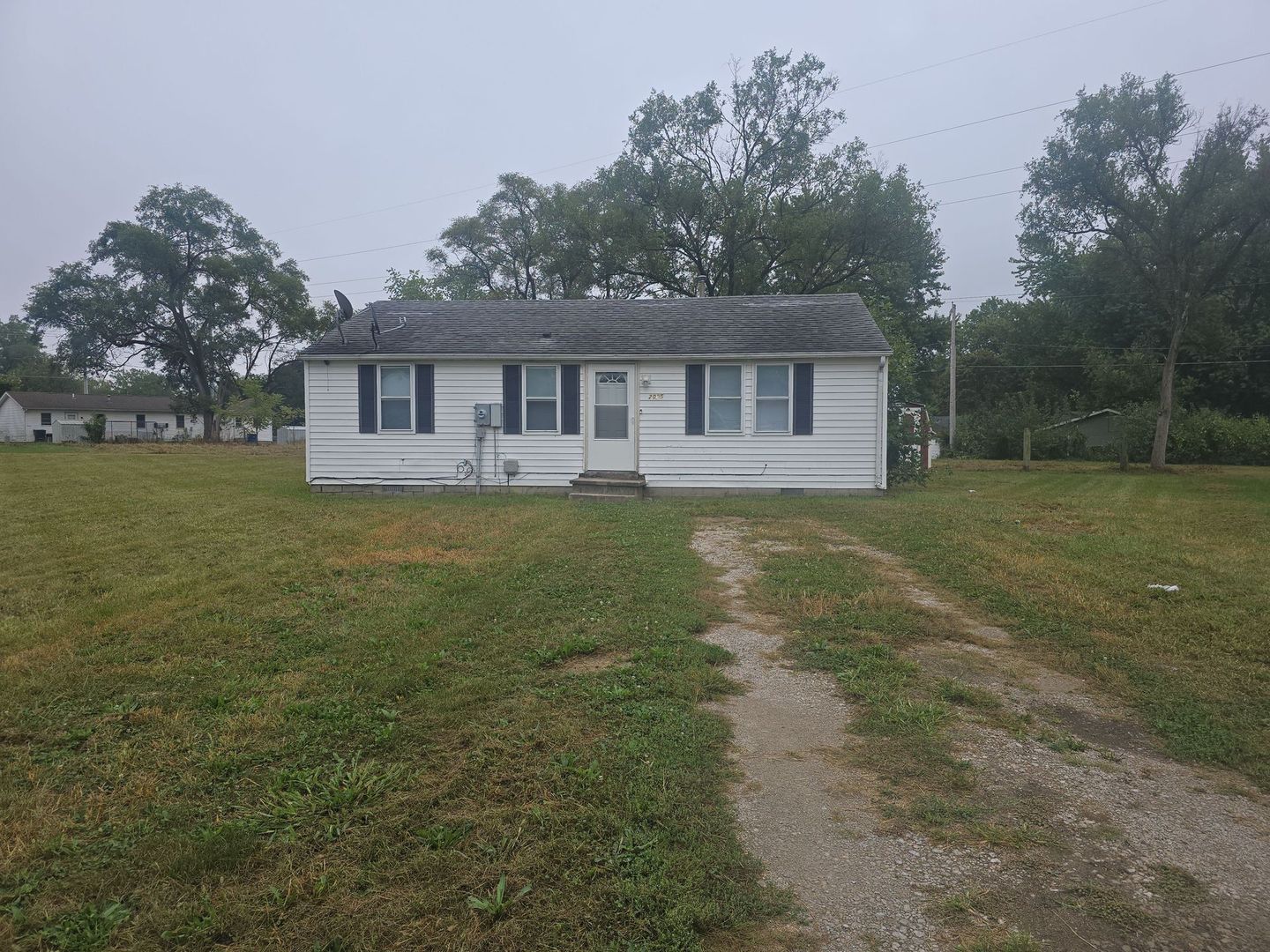 Muncie House: 2005 E 14th St