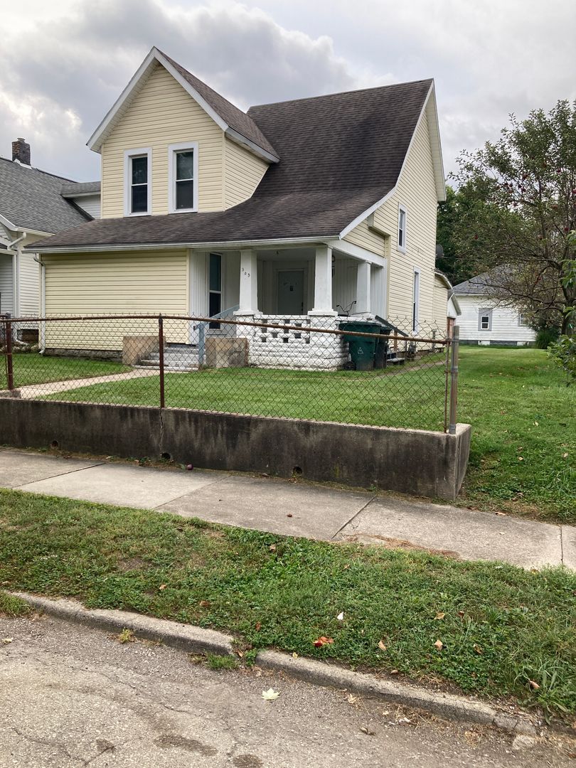 Muncie Apartment: 305 E 9th St