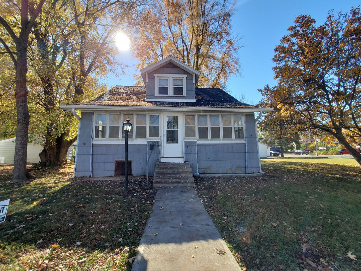 Muncie House: 605 W Beechwood Ave