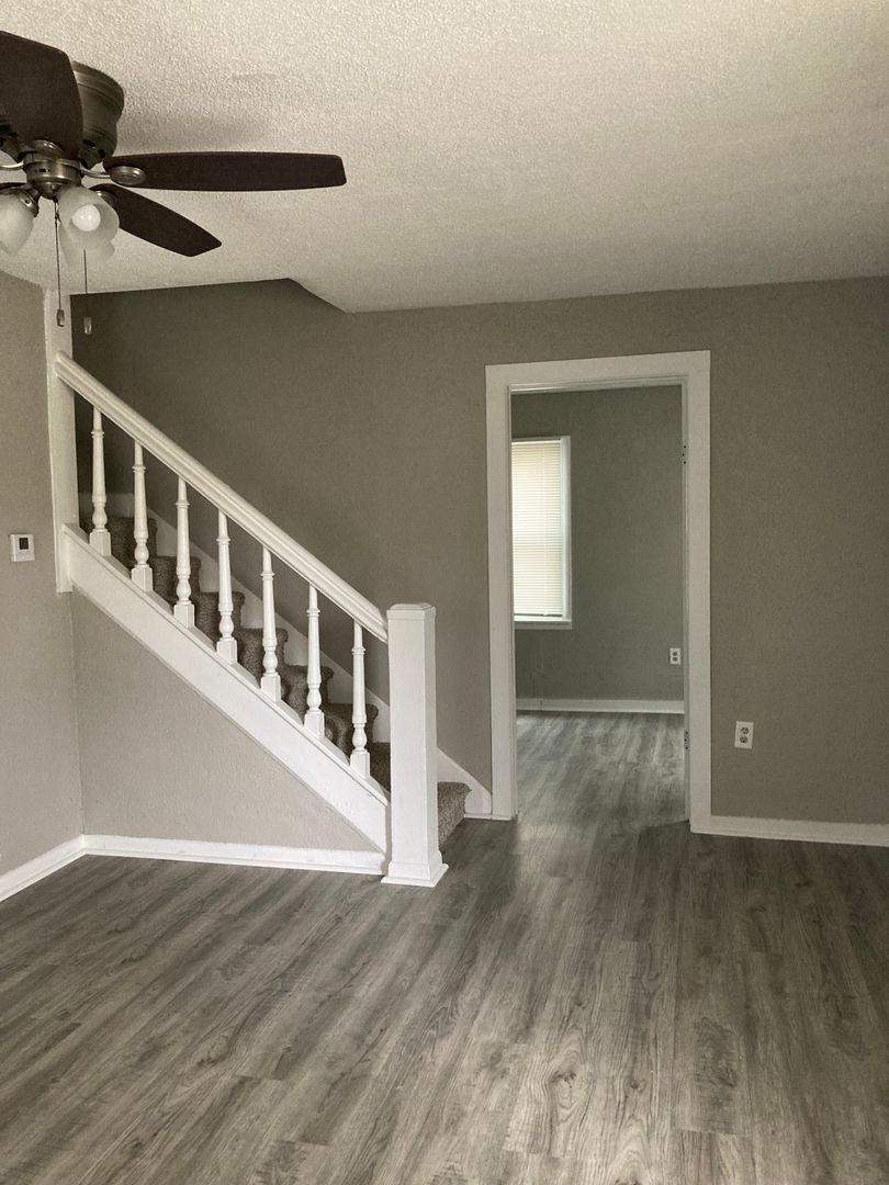 Muncie House: 1604 E Kirk St