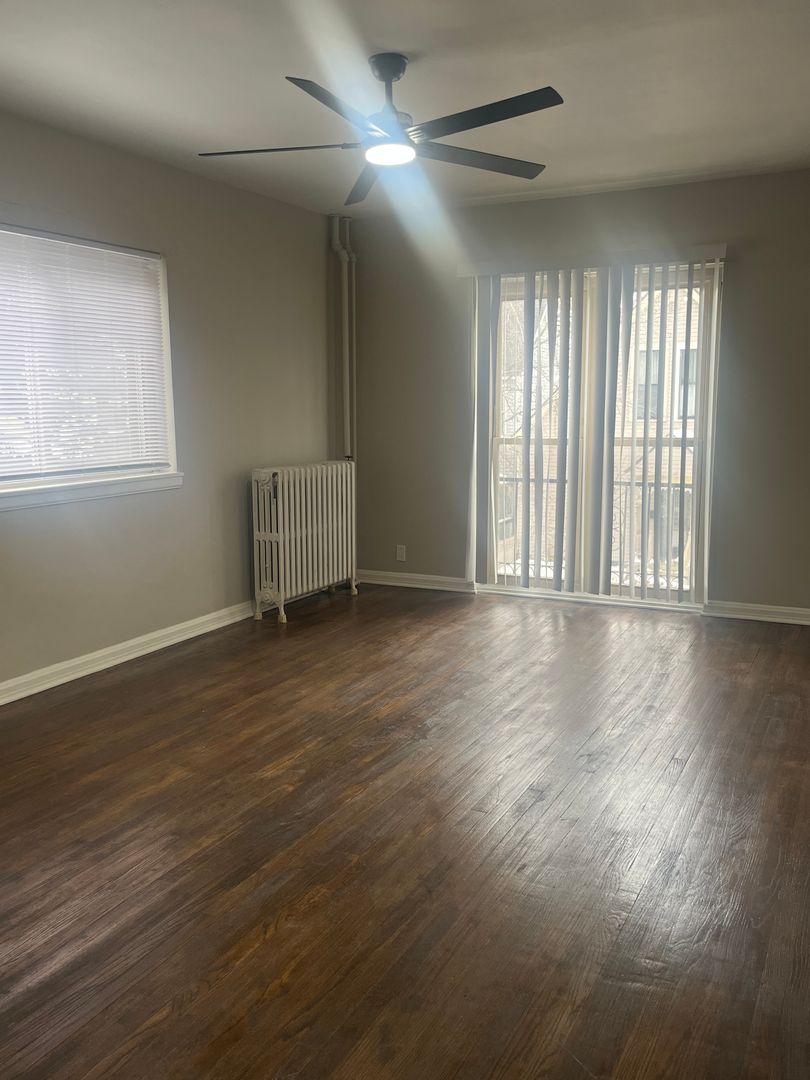 Muncie Apartment: 522 W. Adams St.