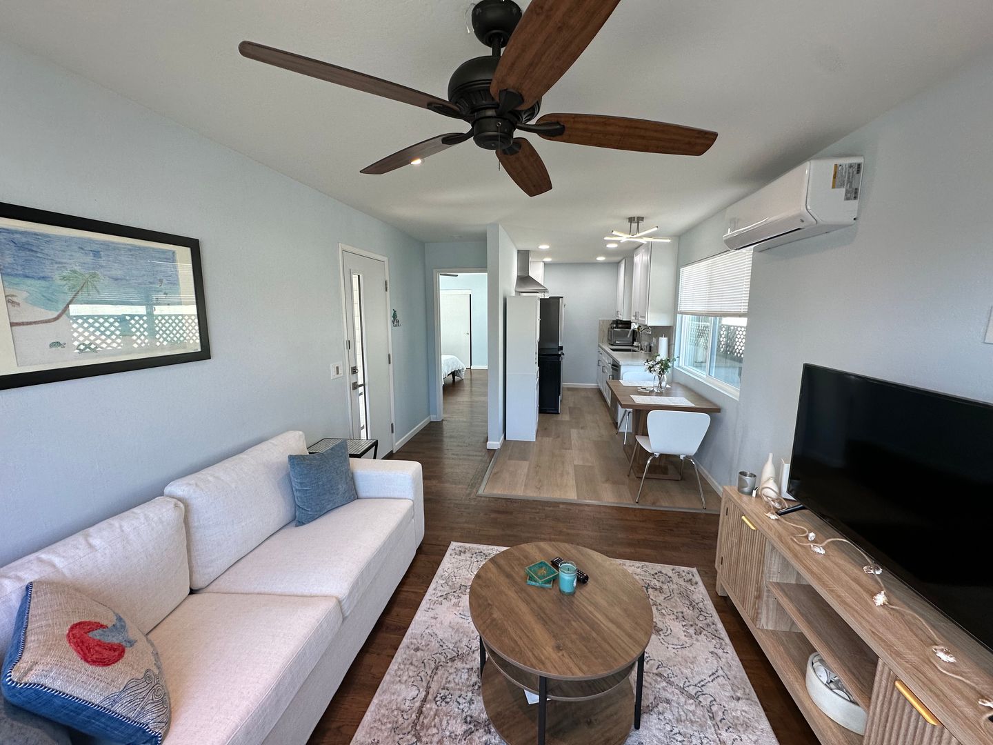 Santa Cruz Apartment: 329 Dufour Street