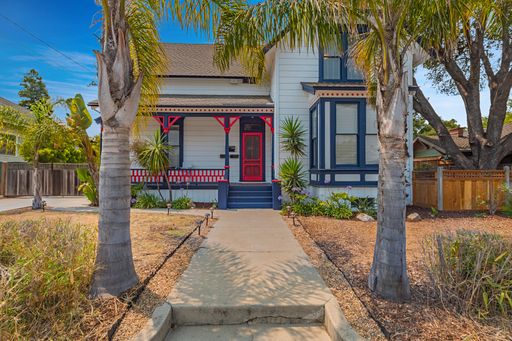 Spacious Sun Filled Studio in the Heart of Seabright! – photo 1