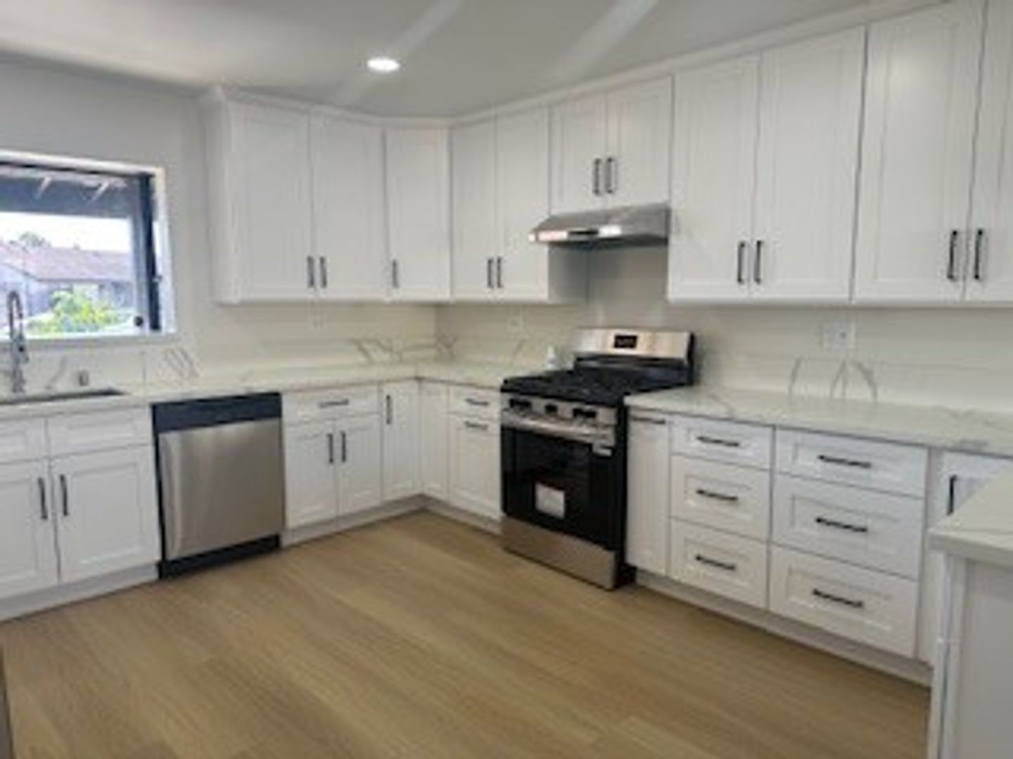 Lompoc House: 1493 Calle Segunda