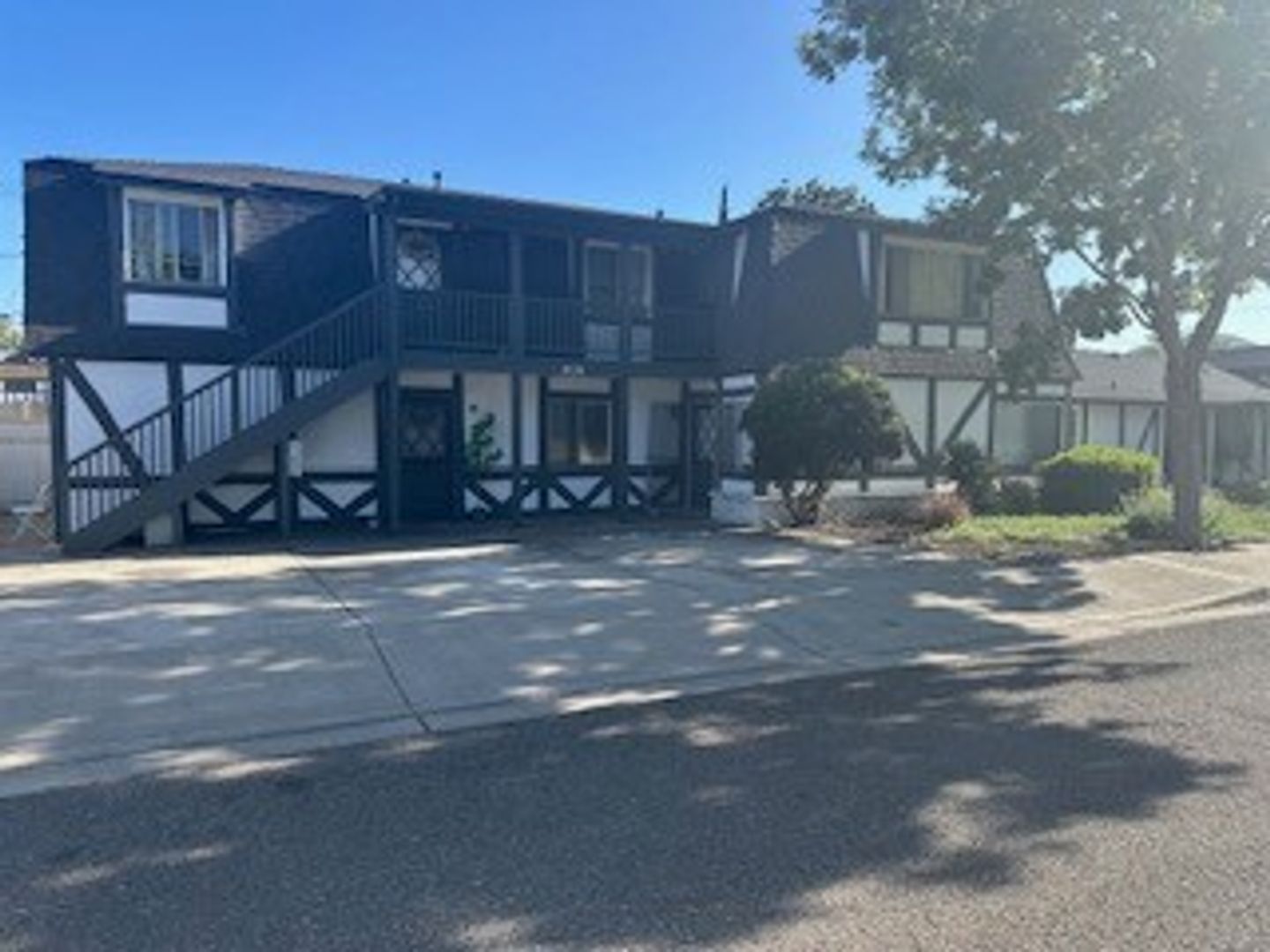 Solvang Apartment: 1624 Elm Ave