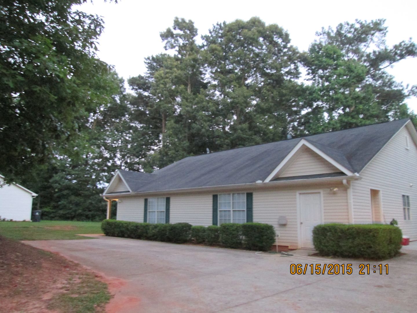 Douglasville House: 6237 Dorsett Shoals Rd Unit A