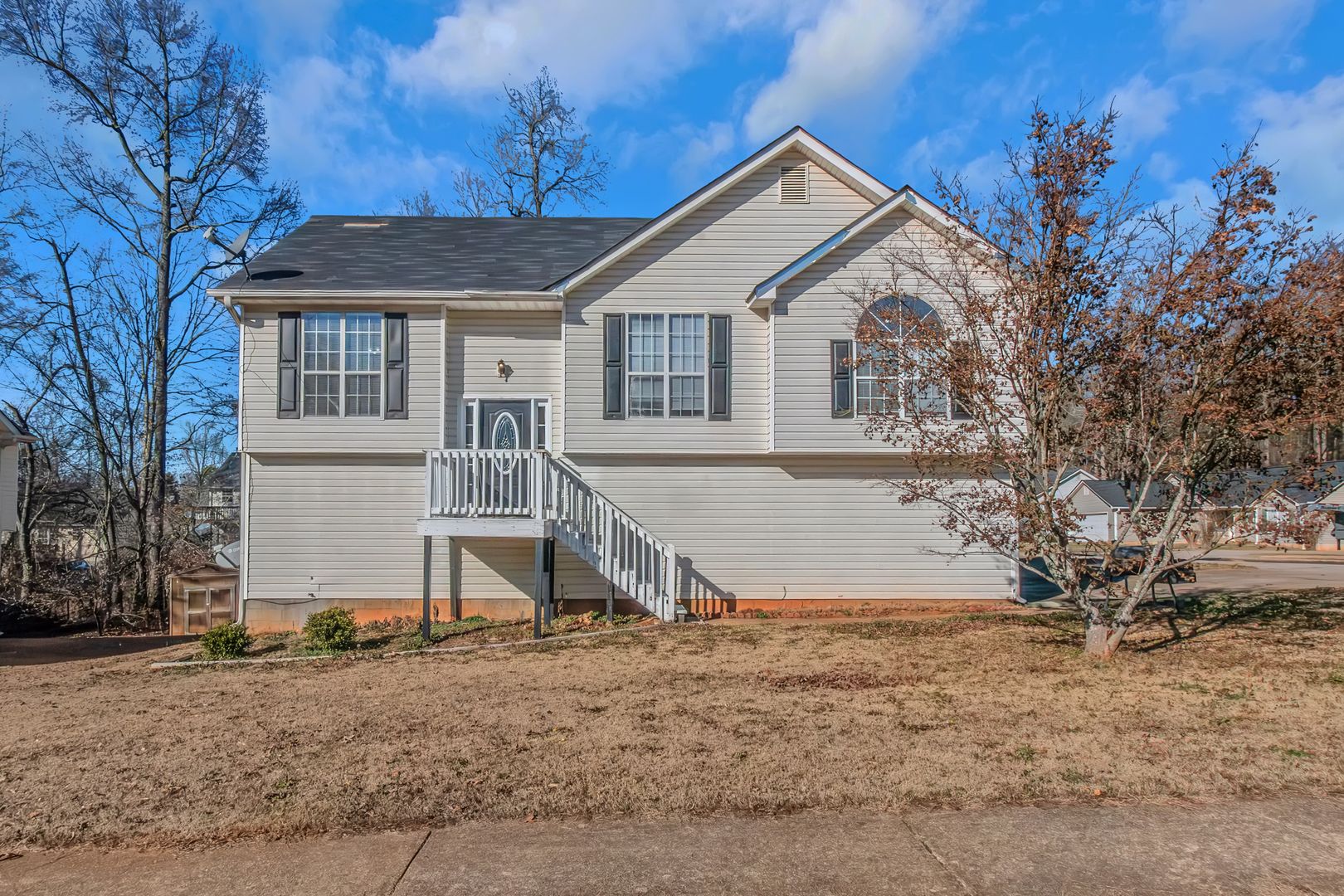 McDonough House: 401 Edgewood Dr