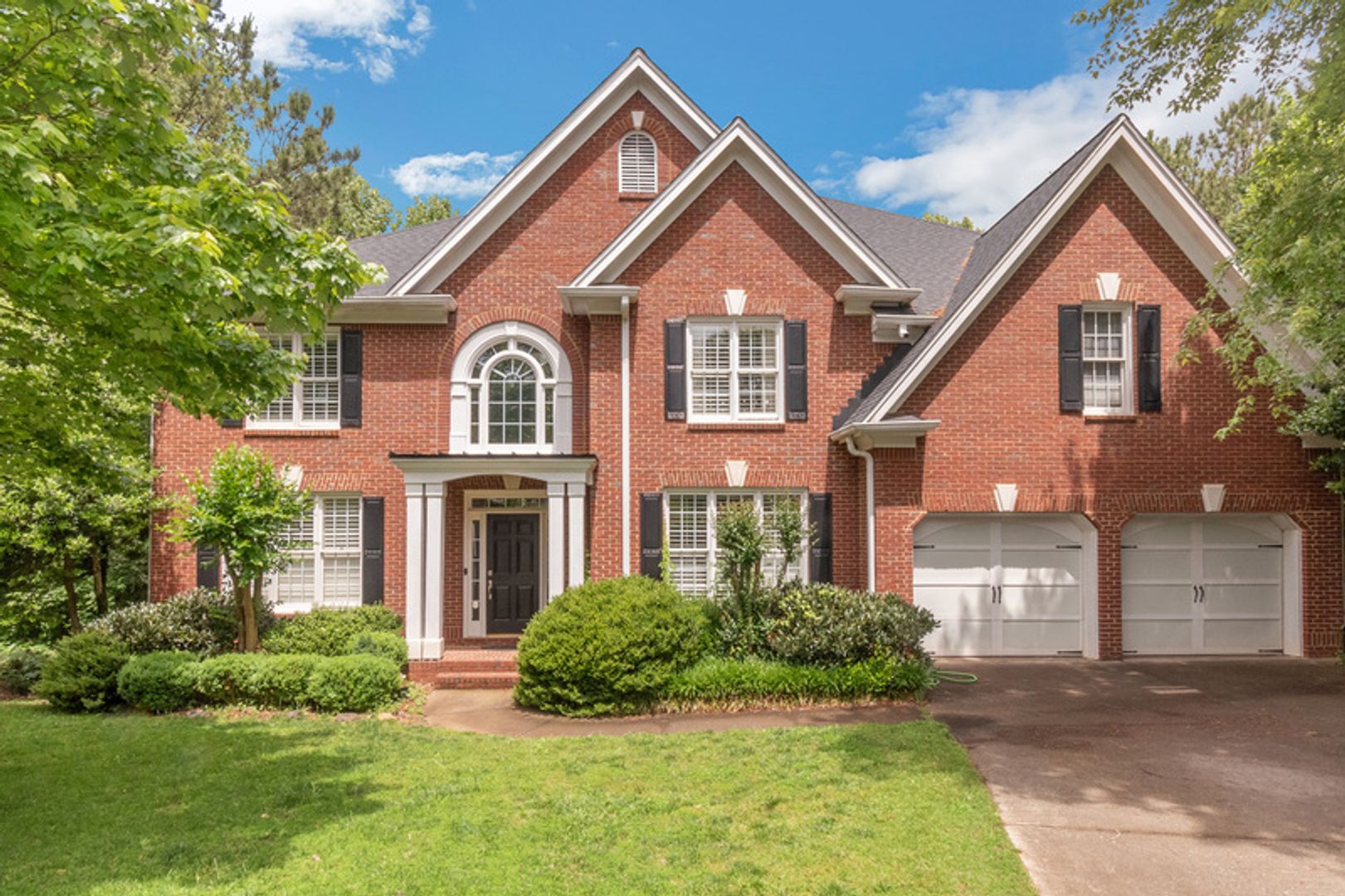 Alpharetta House: 1450 Hillcrest Hts