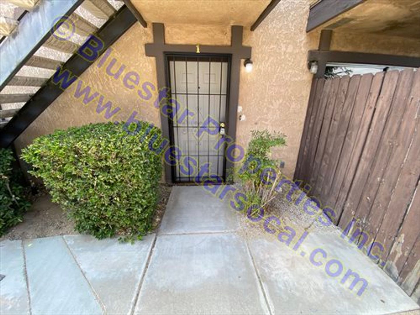 Apple Valley House: 18383 Taloga Road #01