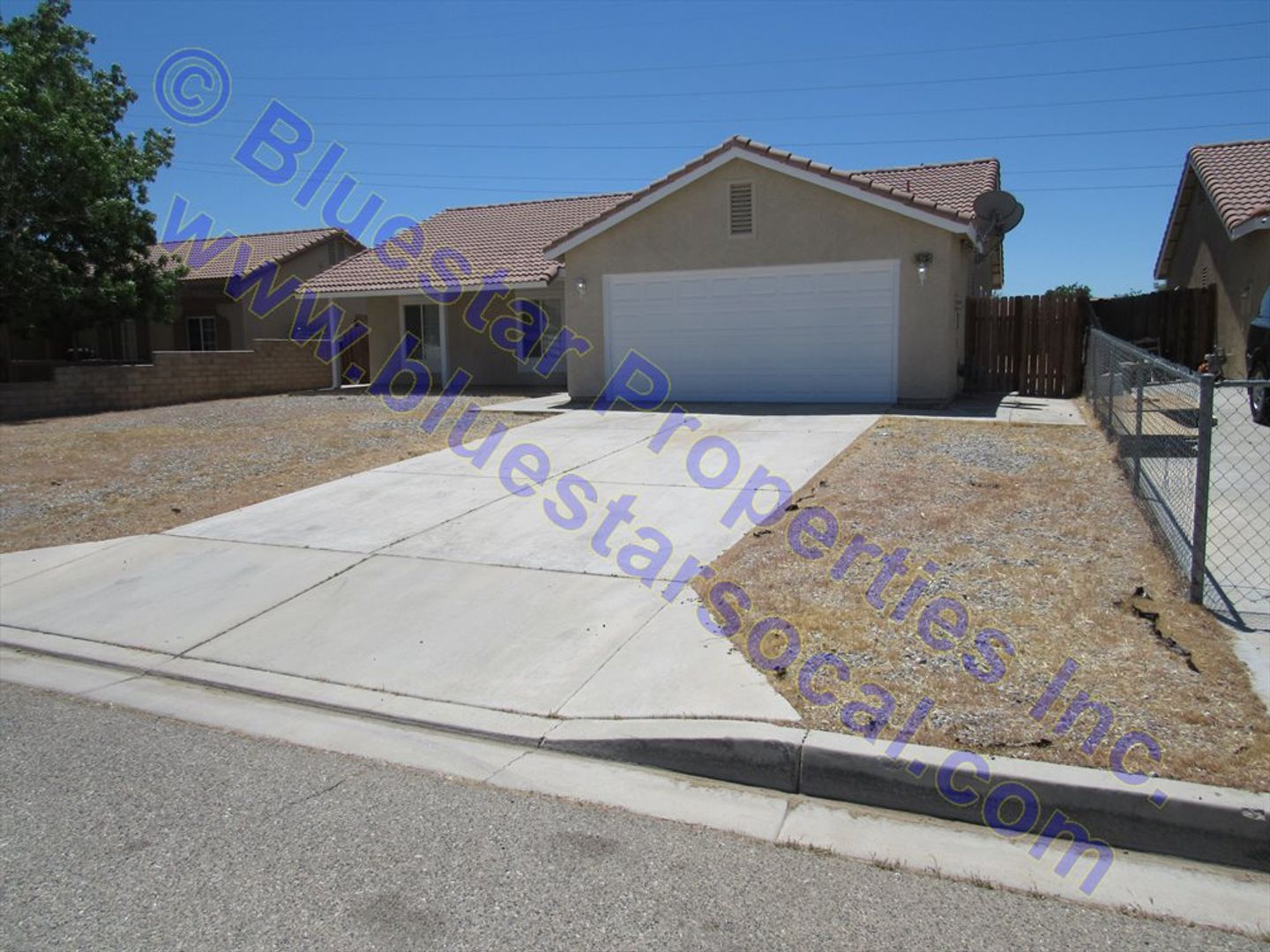 Adelanto House: 10735 Wakefield Street E