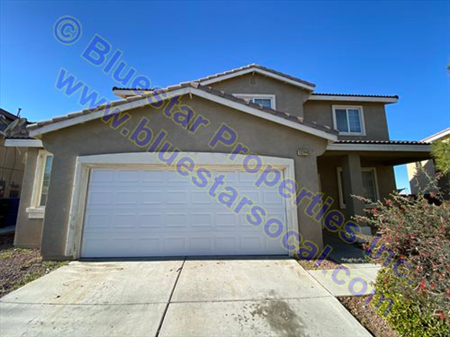 Victorville House: 13244 Kootenay Street