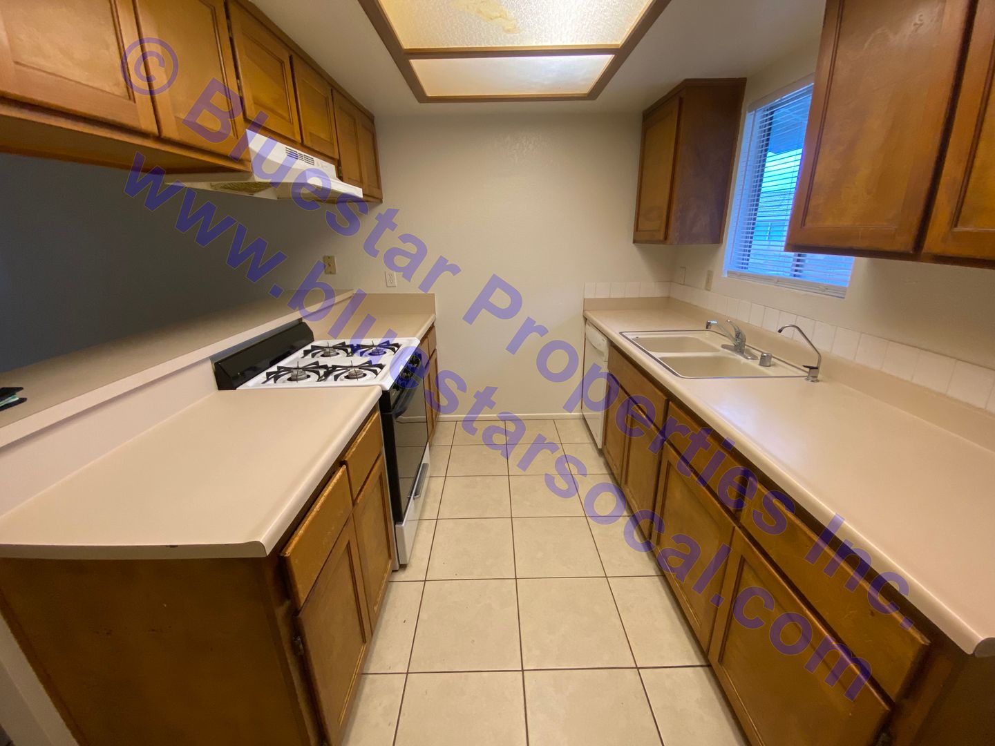 Apple Valley Apartment: 15491 Rancherias Rd, #A-D