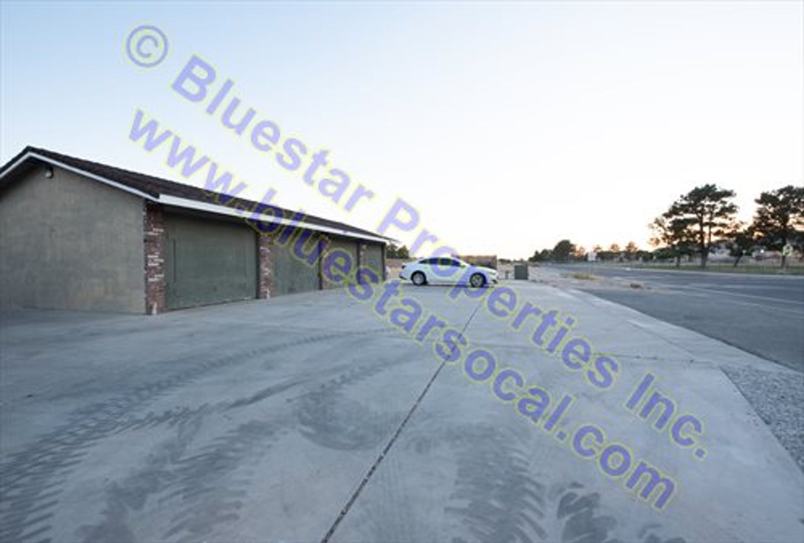 Apple Valley Apartment: 20705 Thunderbird