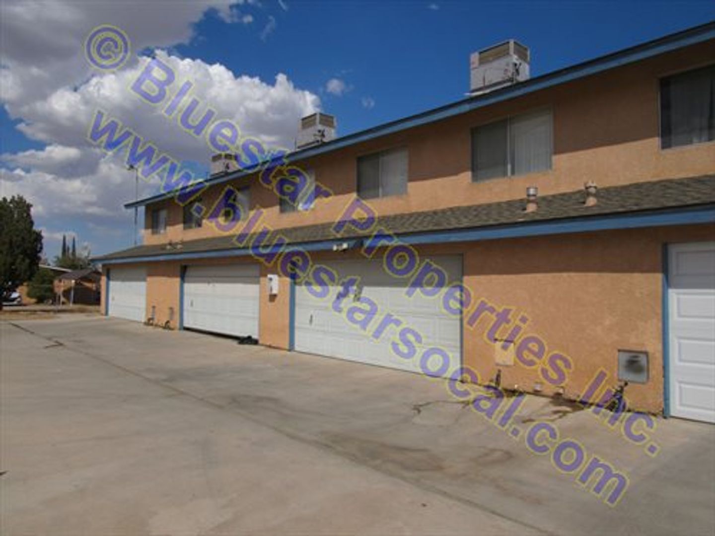 Hesperia Apartment: 13880 Juniper #A-D