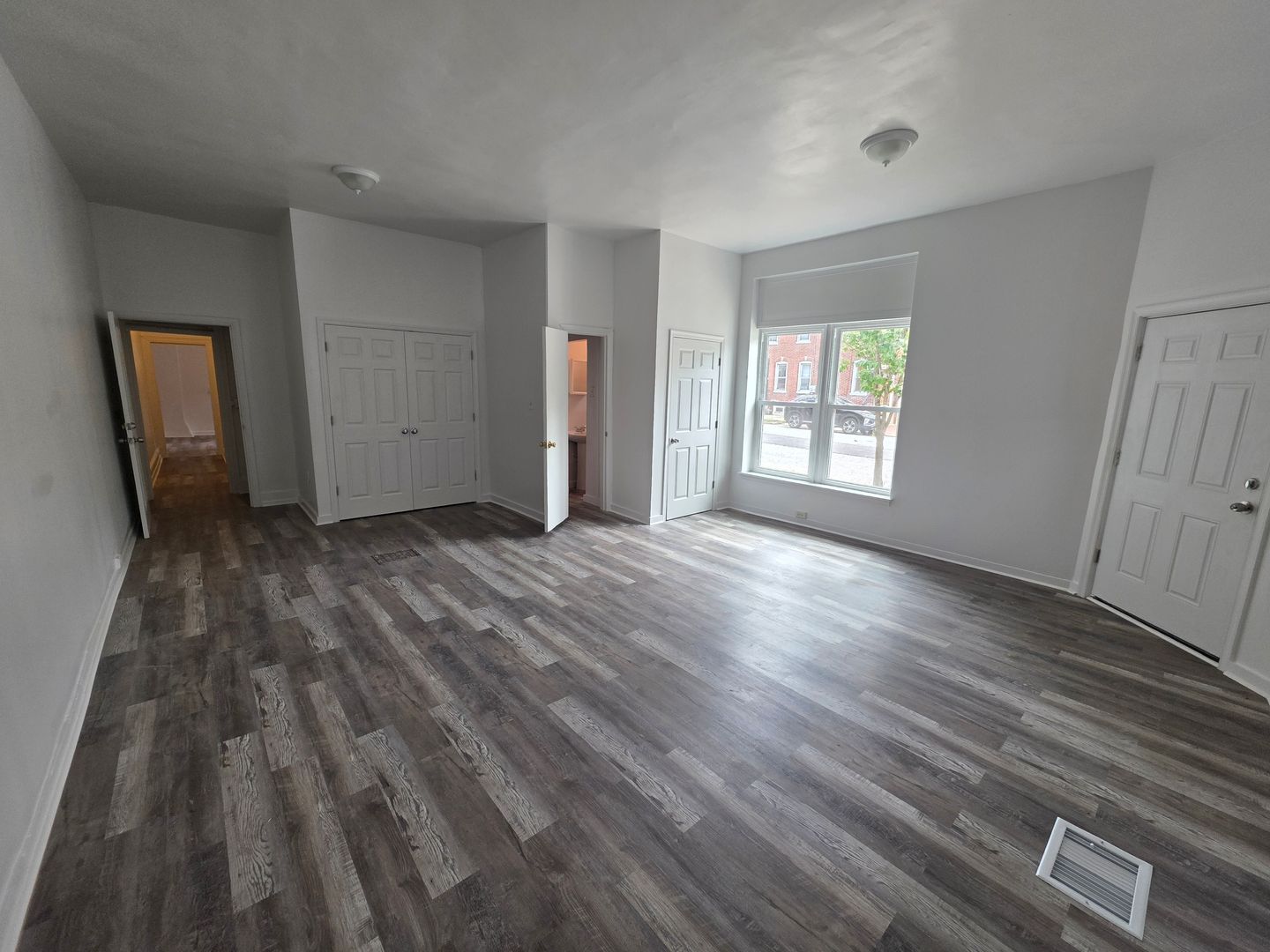 Wilmington Townhome: 450 S. Heald St.
