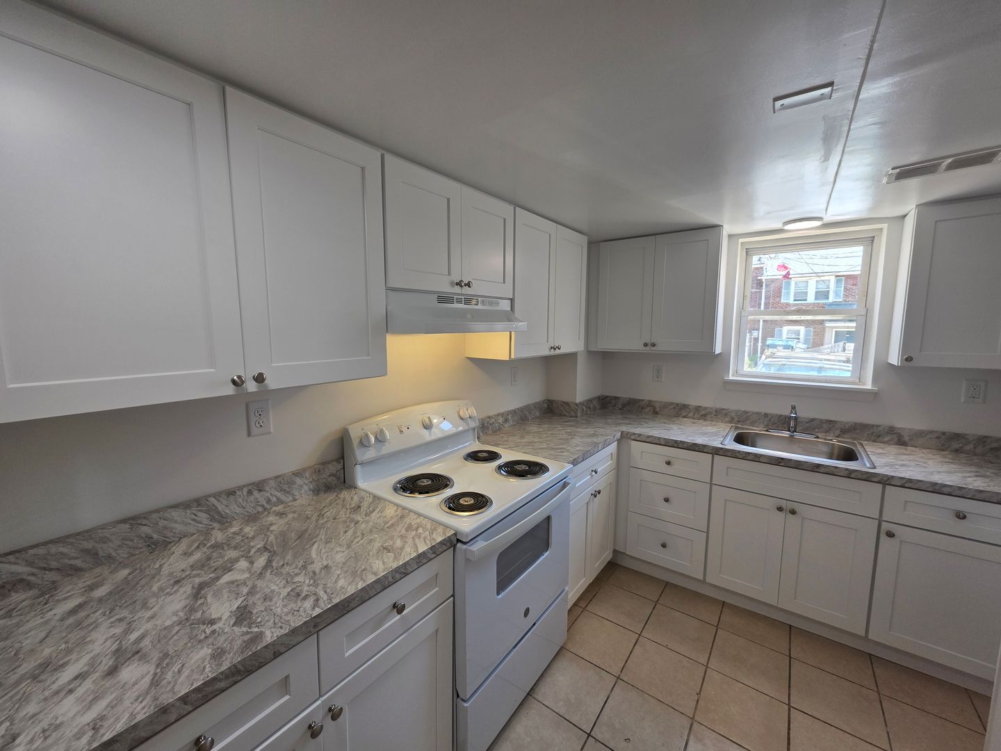 Wilmington Townhome: 17 Paynter Dr.